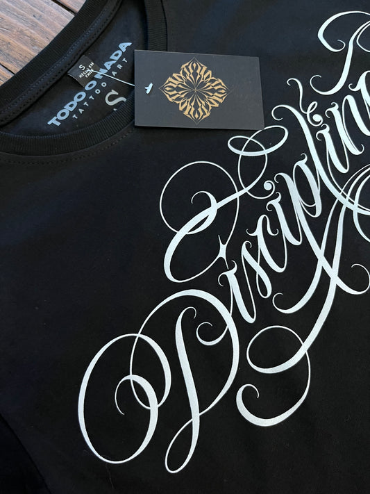 DISCIPLINA / CROP TOP art by RAMALETTERING