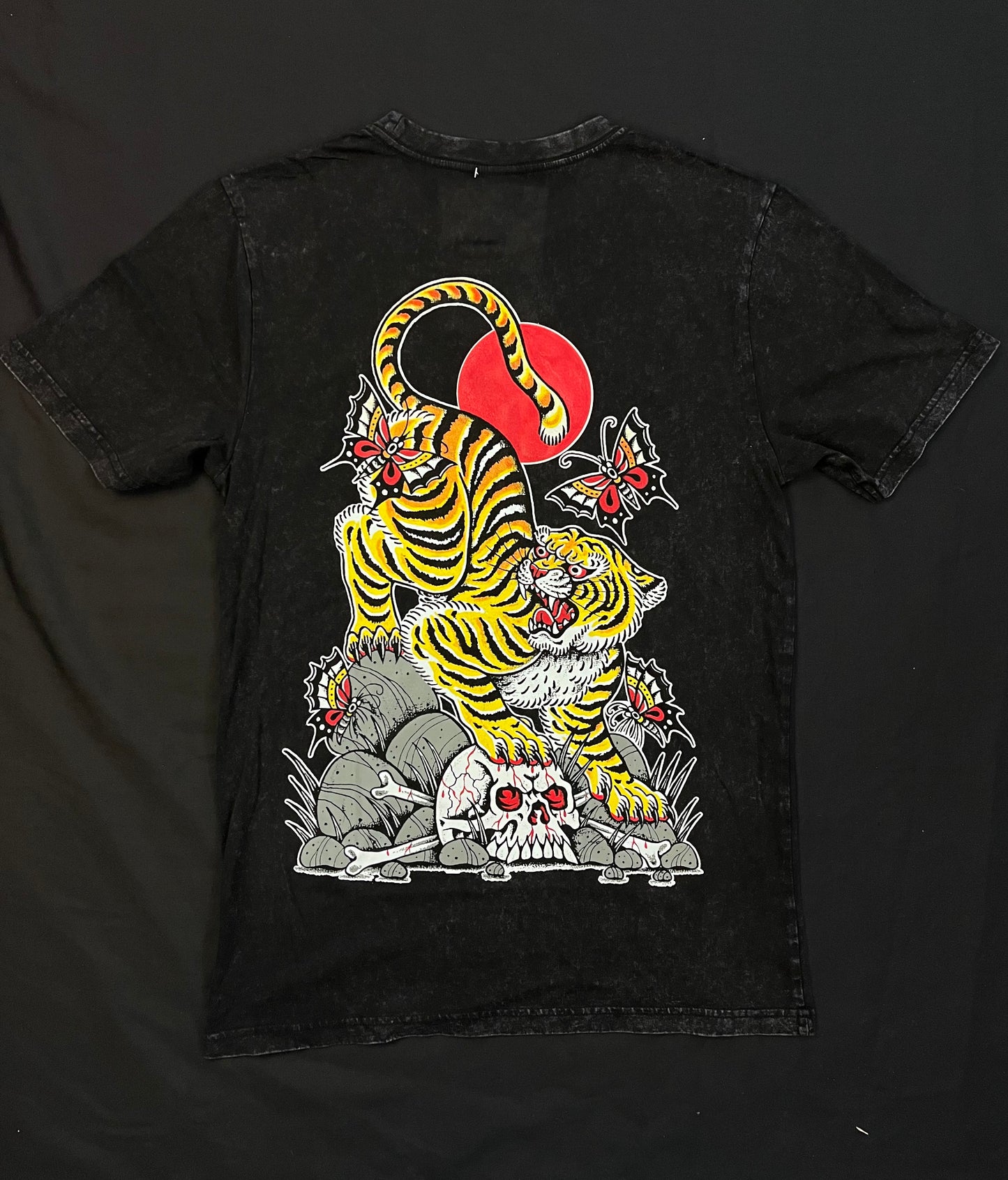 TIGRE ( TORA ) ACID WASH / NICO ARANCIBIA