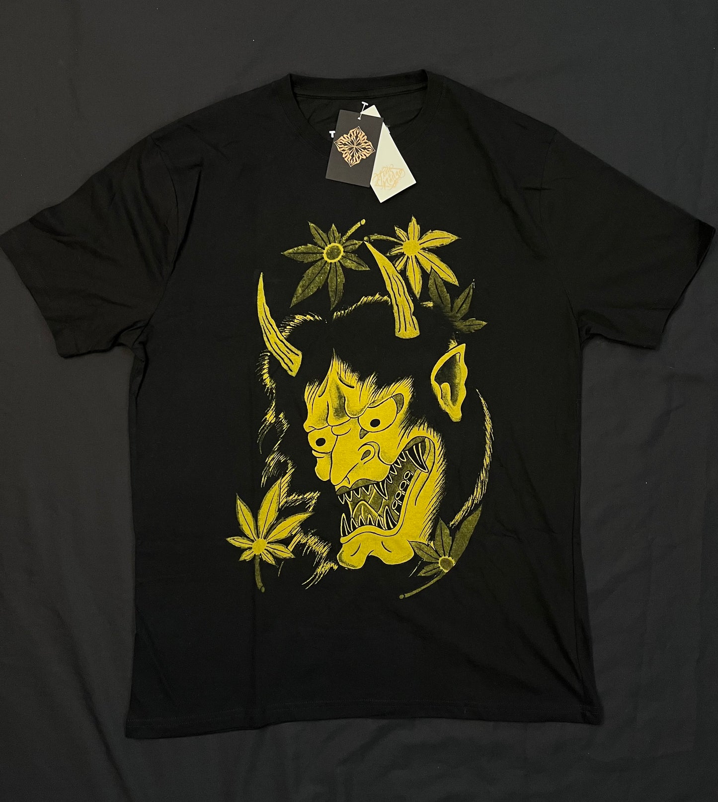 ONI / SERIGRAFIA DISCHARGE / Gustavo Ruiz colab / algodon peruano