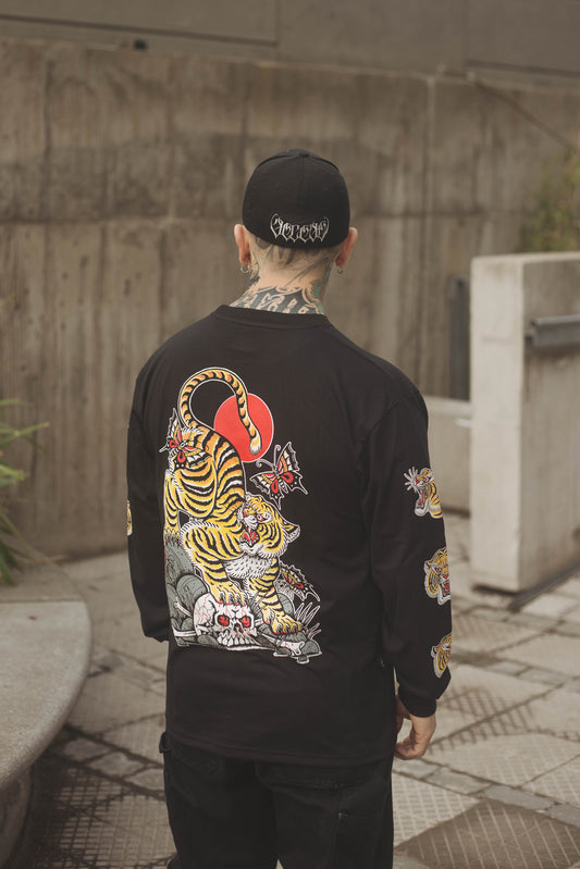 TORA ( TIGRE ) / MANGA LARGA  _ RE PRINT COLAB NICO ARANCIBIA NEGRO